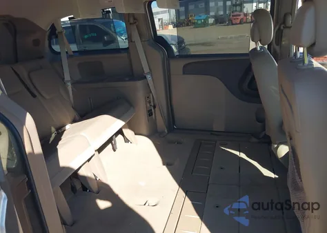 2016 Chrysler Town & Country Touring из США, поврежденный, VIN 2C4RC1BG1GR149127